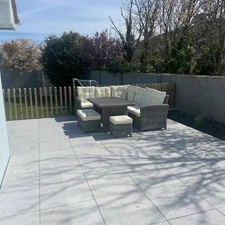 Sembata Grange Court Rosslare County Wexford * Mervyn
